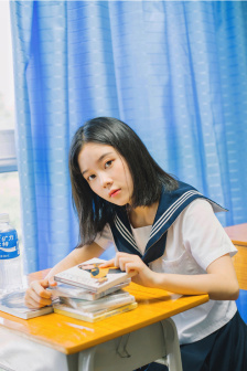 莫妮卡贝普奇